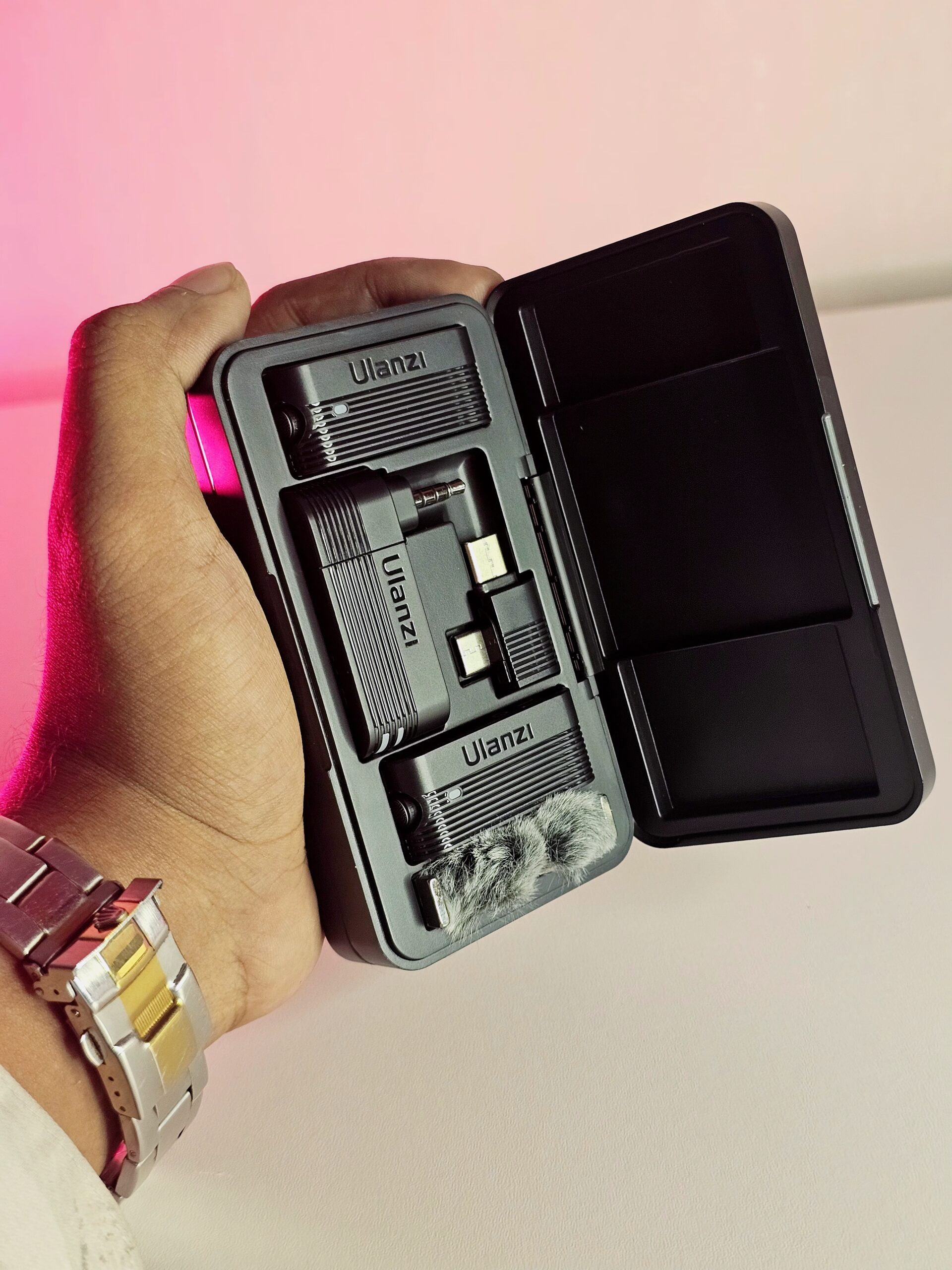 Ulanzi A100 Wireless Lavalier Microphone - Image 9