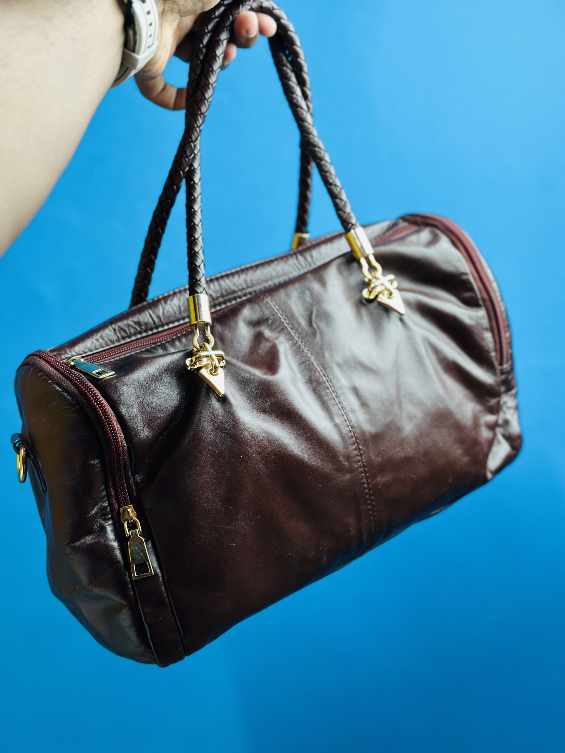 Original Leather Handbag for Women – Maroon color _______________________